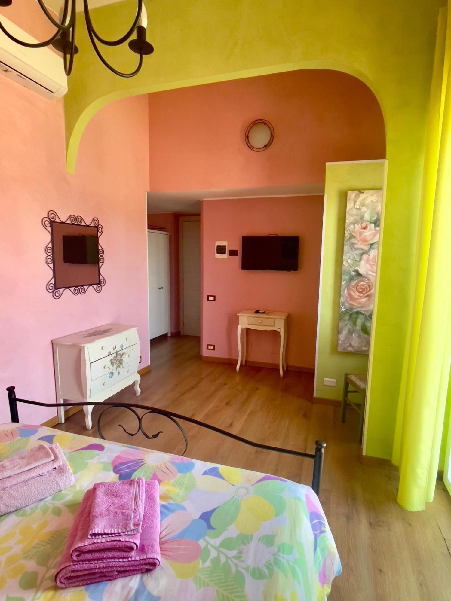 Villa Gaia - B&B La Finestra Sul Mare exclusive Villa&guest house Bordighera Extérieur photo